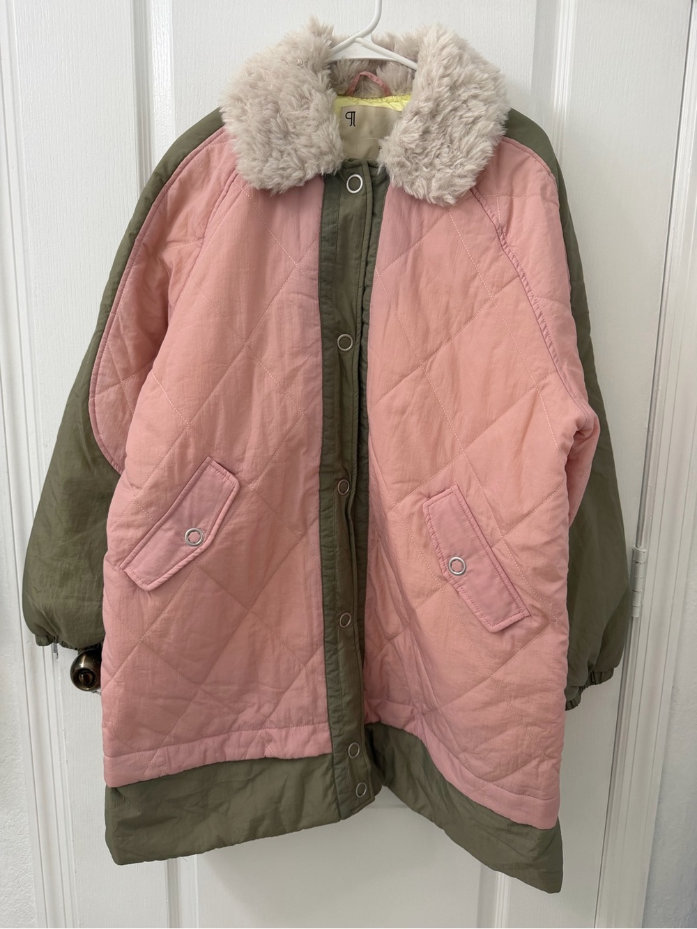 NWT- Pilcro Sherpa Fleece Collar Quilted Liner Coat (Size L) - Picture 8 of 16
